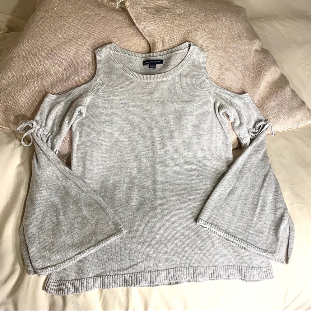 SOLD 🛑 American Eagle Cold Shoulder Sweater